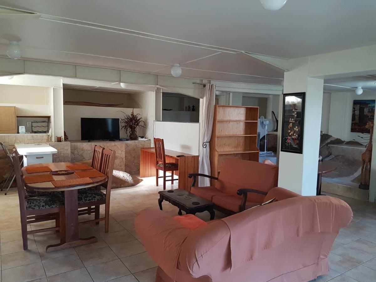 Veki'S Village Cottages Mbabane Exteriör bild